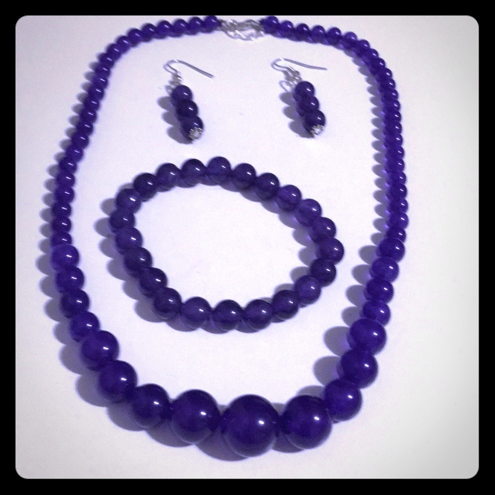 Gemstone round